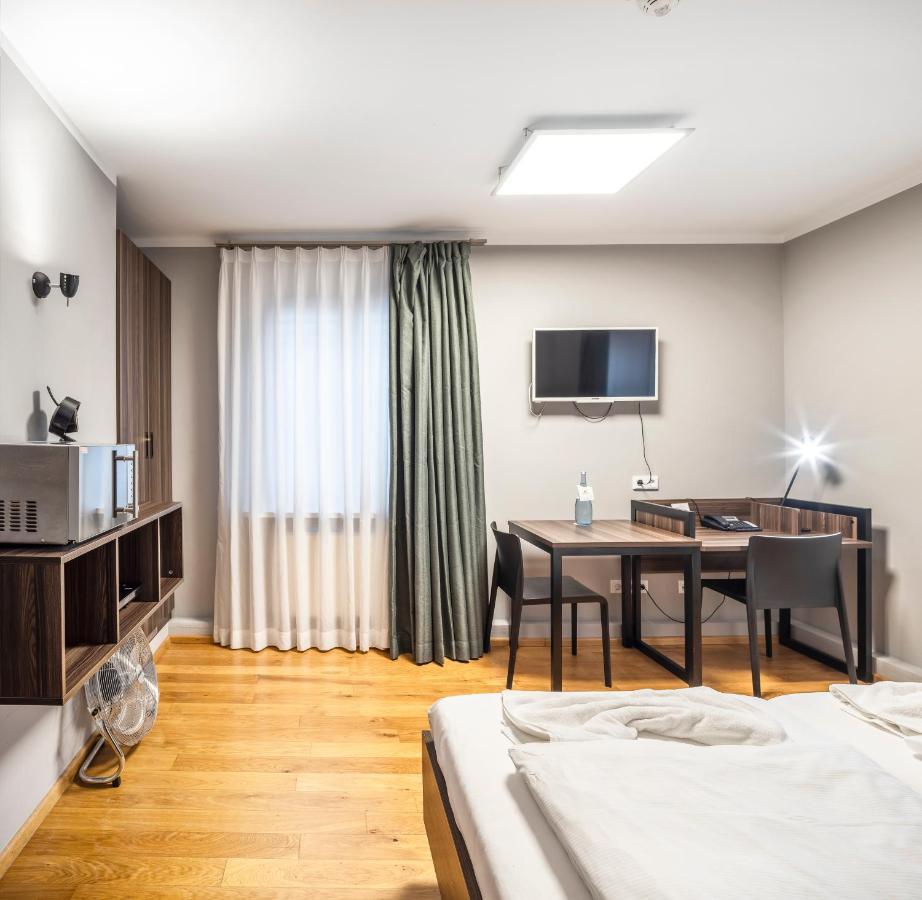 Living-World Aparthotel ไฮเดลเบิร์ก ภายนอก รูปภาพ