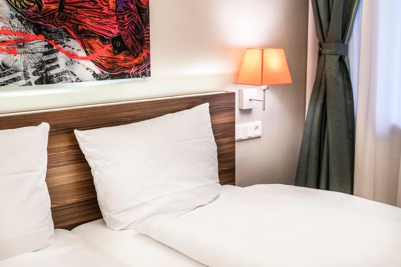 Living-World Aparthotel ไฮเดลเบิร์ก ภายนอก รูปภาพ